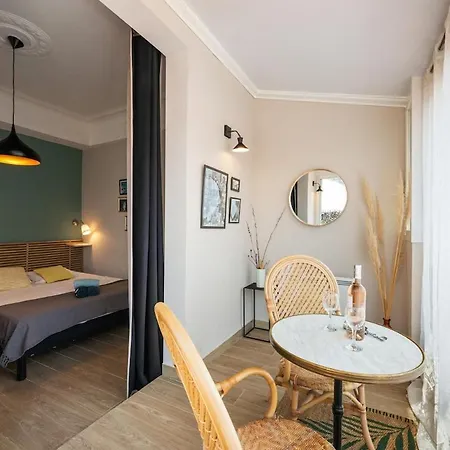 Bright & Cosy W Terrace Ac * Nice